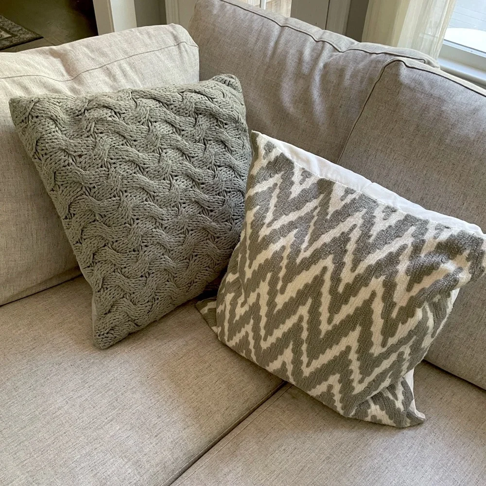 West Elm | grey/cream ikat knit 20x20 throw accent pillow case covers (Set of 2)